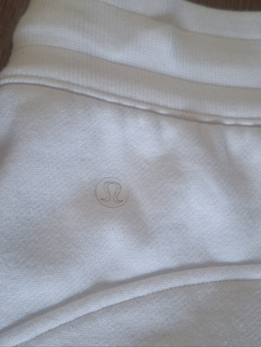 lululemon athletica Scuba Nwt White Drawstring Athletic Shorts - Picture 4 of 4